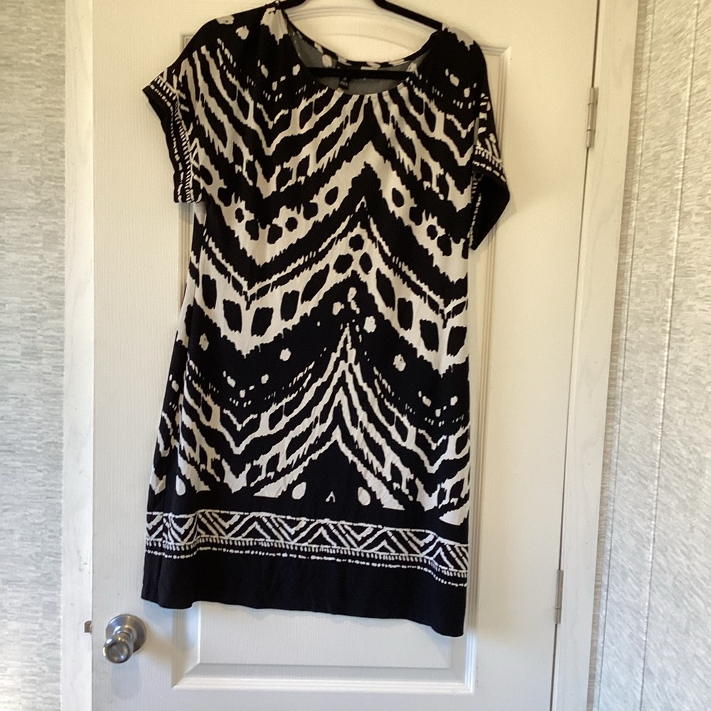 Studio Black and White Geometric Mini Dress size 2XL EUC